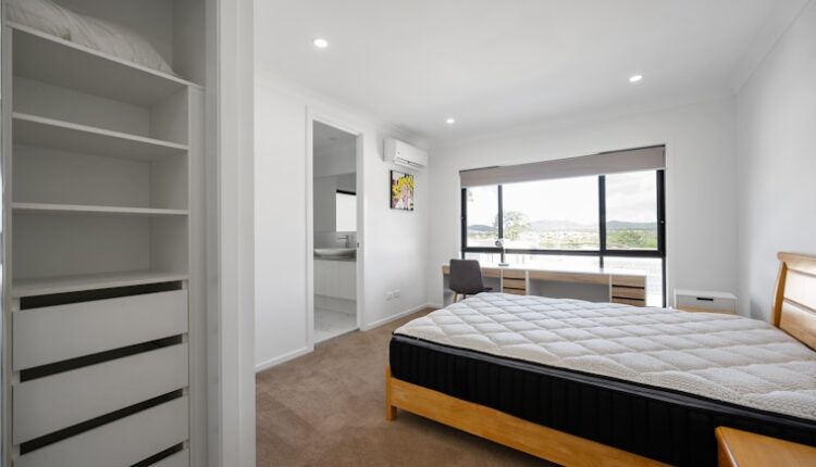 black and white bed linen